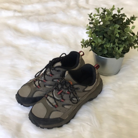 Impeccable MERRELl hiking shoes - Picture 2 of 5